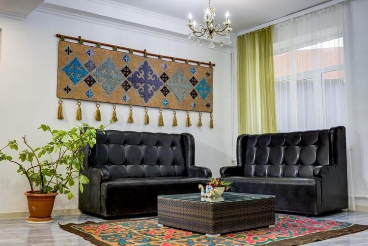 Olive Hotel Kochkor Εξωτερικό φωτογραφία